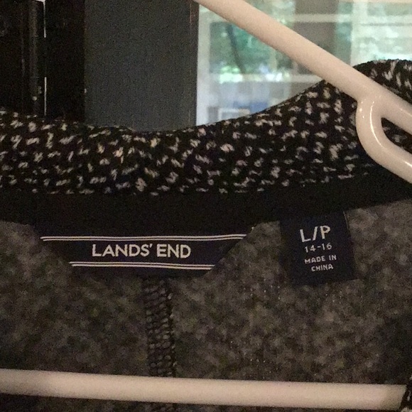Land’s End NWOT black and white multi jacket sz L - Picture 3 of 3